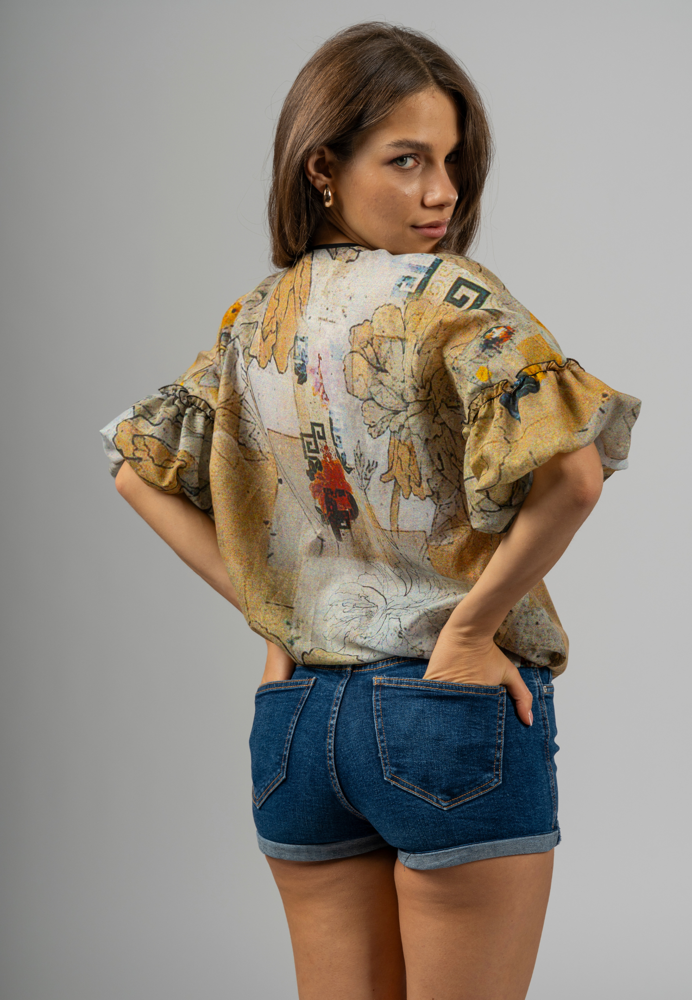 
Italian cotton blouse, women's fashion blouses, elegant women's tops, luxury women's blouses, designer cotton blouses, made in Italy clothing, floral print blouse, tassel neck blouse, batiste cotton clothing, artisanal Italian blousem, premium Italian craftsmanship
